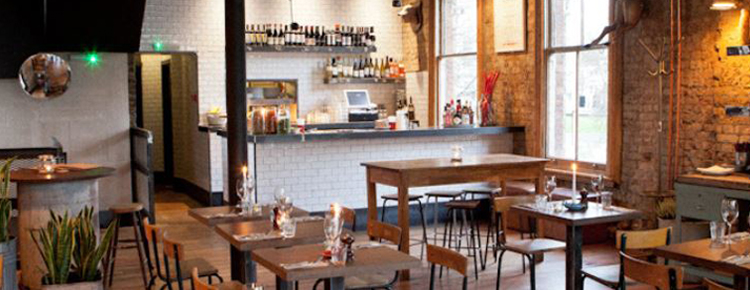 Cozy restaurant bar at The Elgin, perfect for intimate gatherings and corporate events.