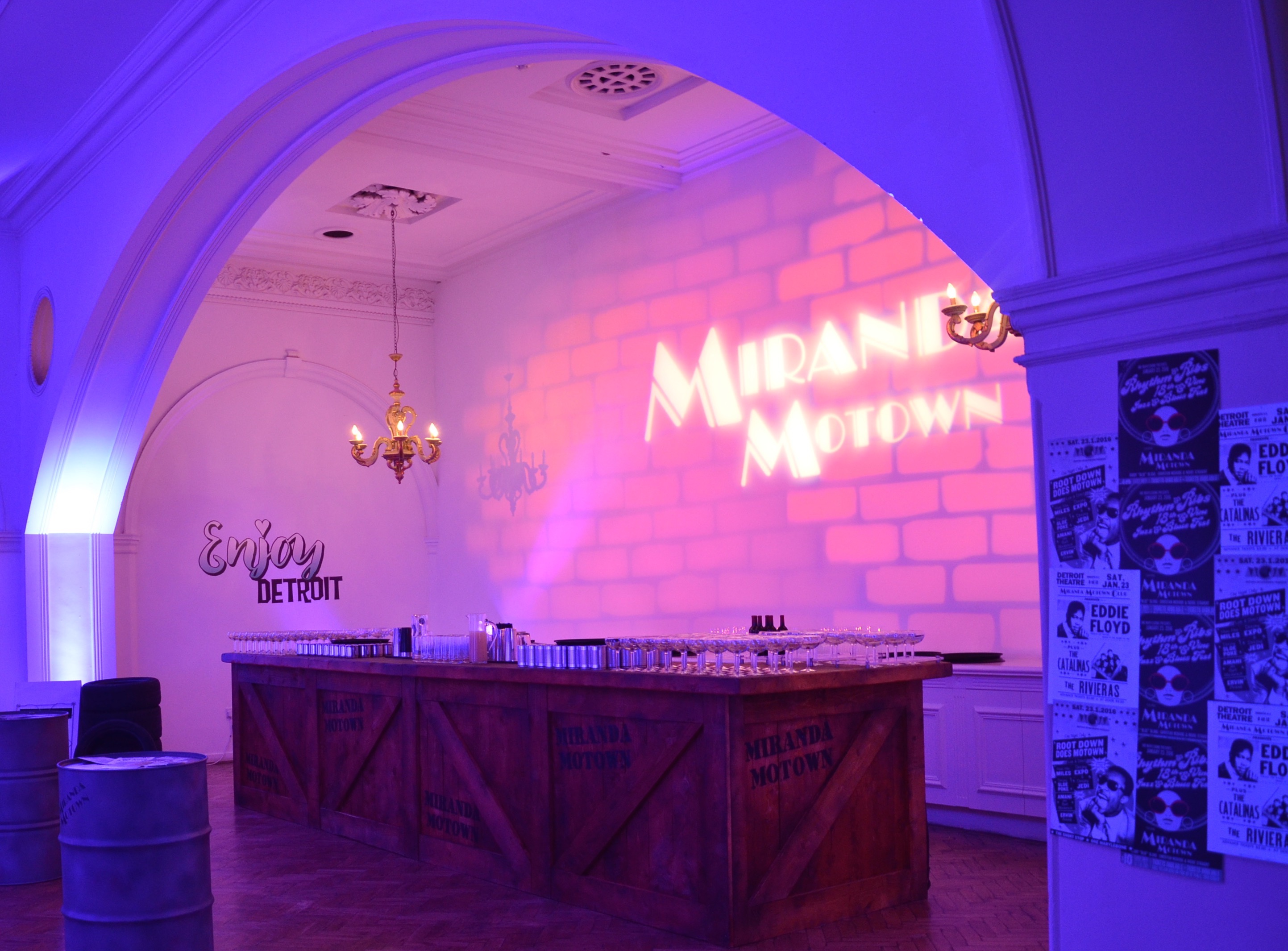 Galleries - jk0mo3enqxy.jpg