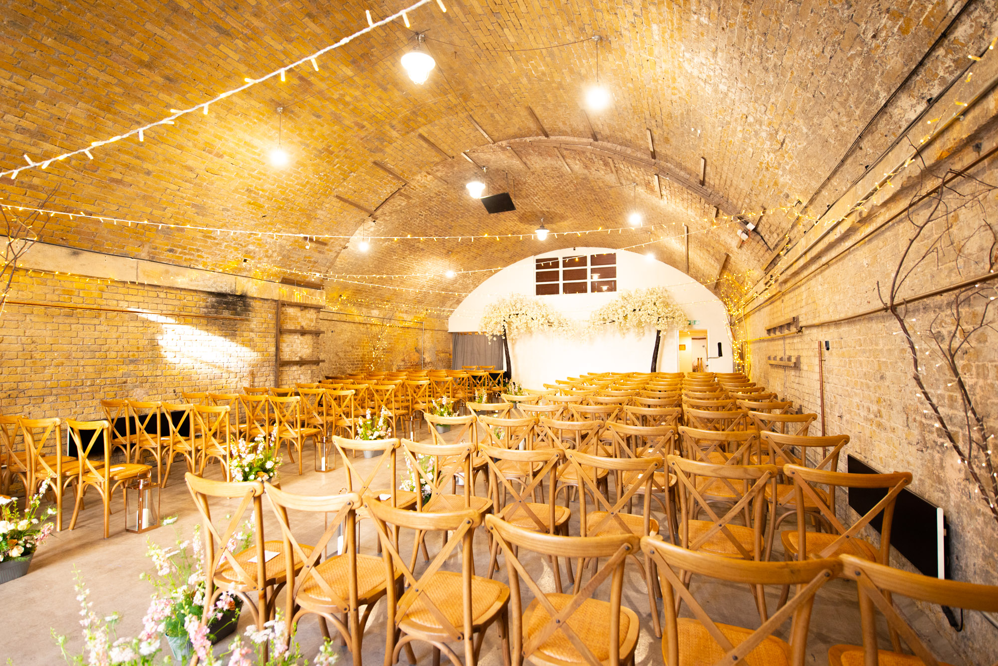 Studio 2 - g4cnj1fmob4.jpg