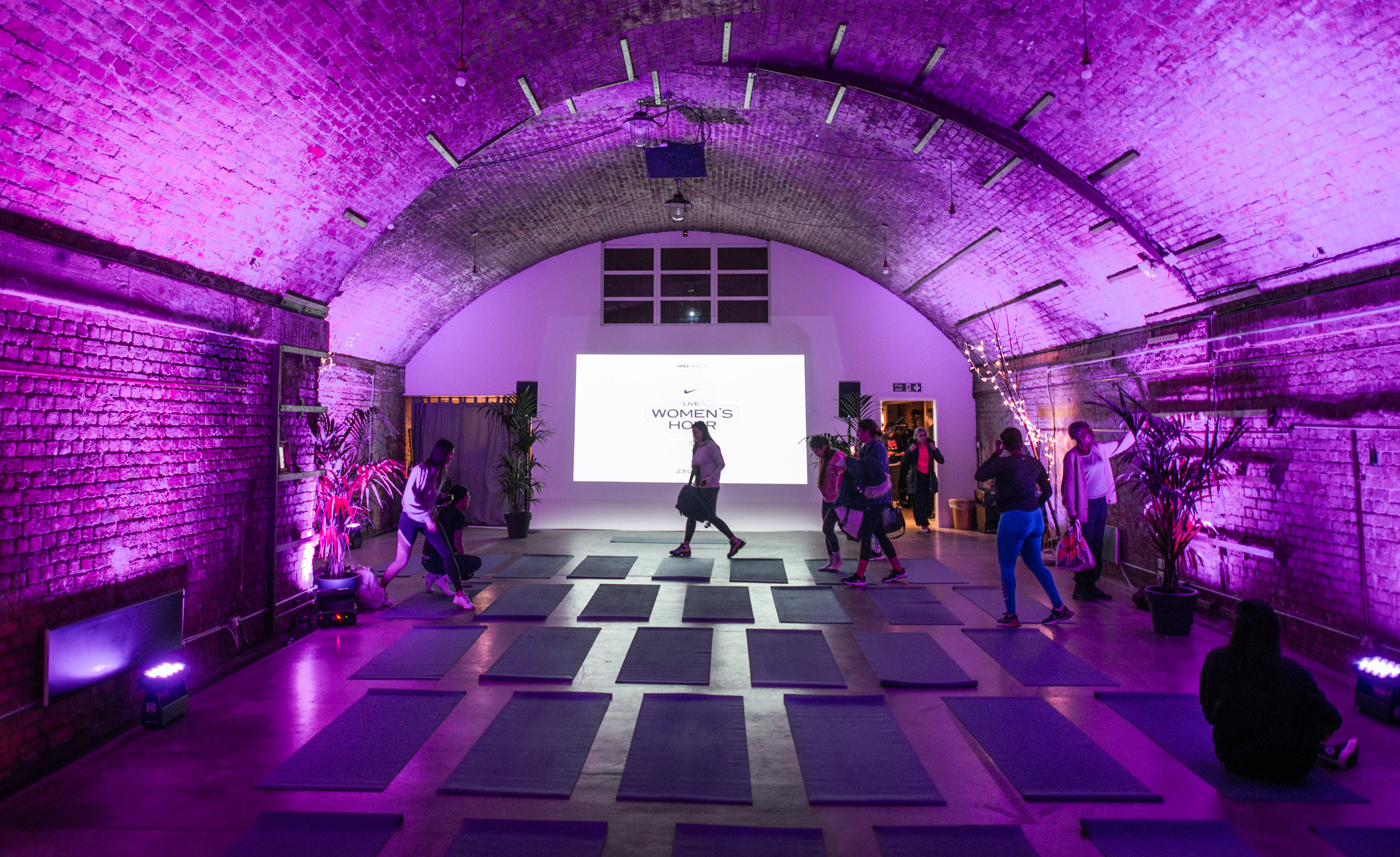 Studio 2 - juu01ptgews.jpg