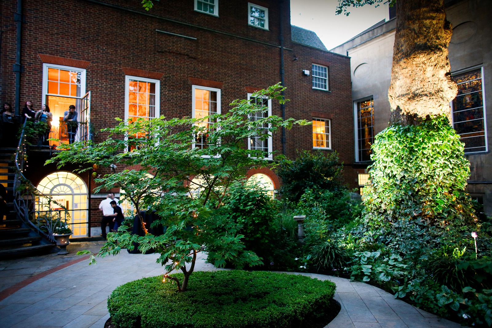 Stationers' Hall City Garden wedding reception brick venue