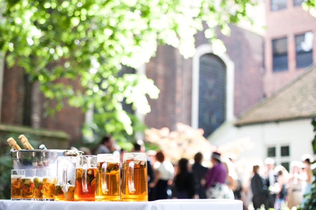 City Garden at Stationers' Hall, vibrant cocktail reception with elegant drinks.