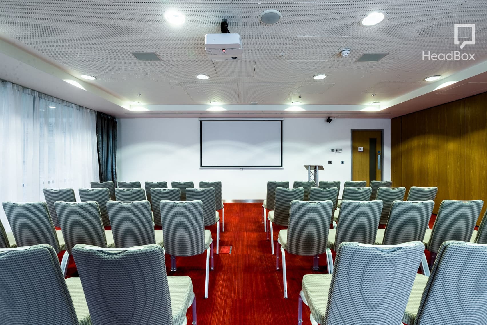 Meeting room at Unique Venues Birmingham, ideal for conferences and workshops.