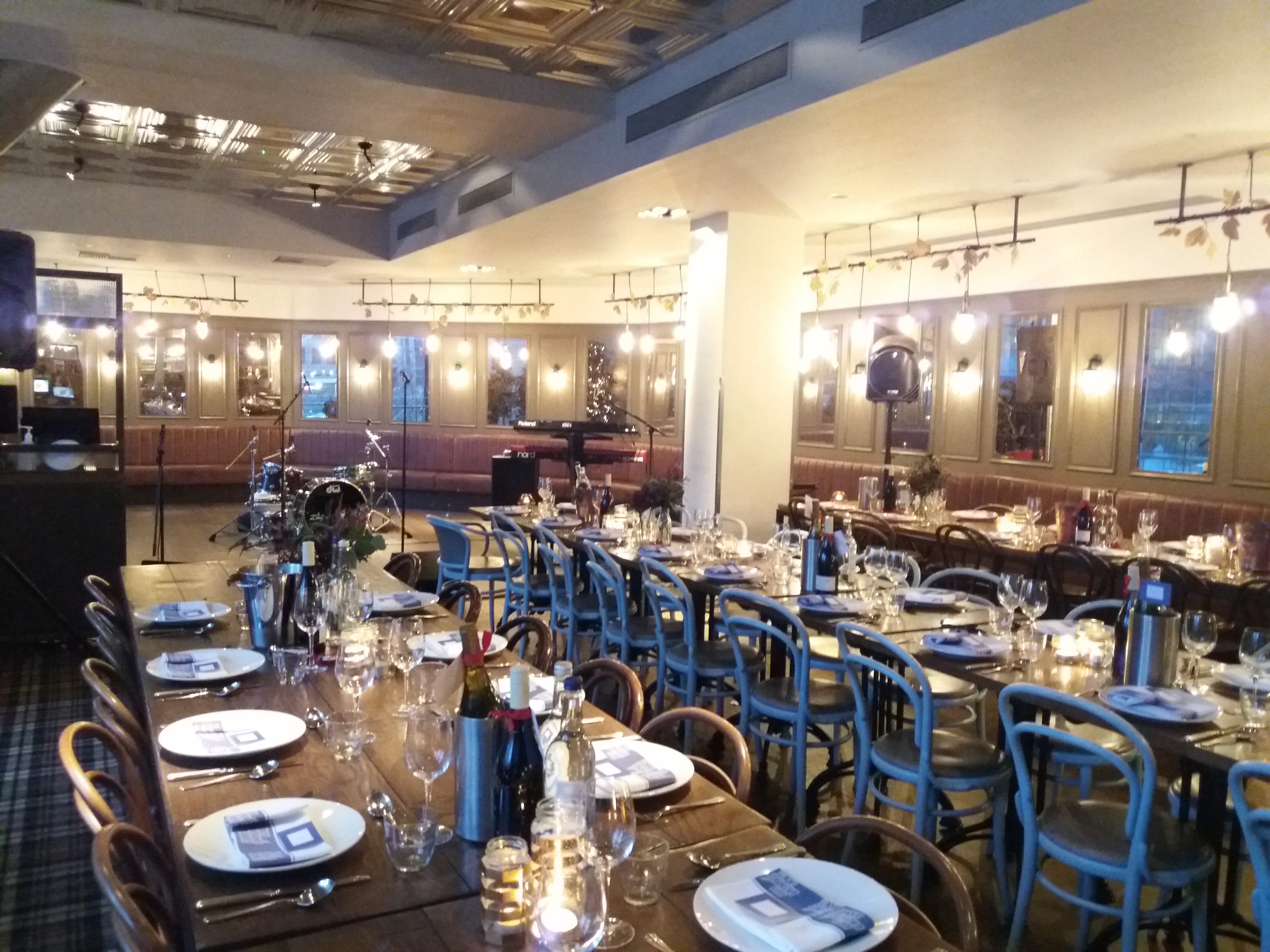 Whole Venue - pk5w3yt2qoi.jpg