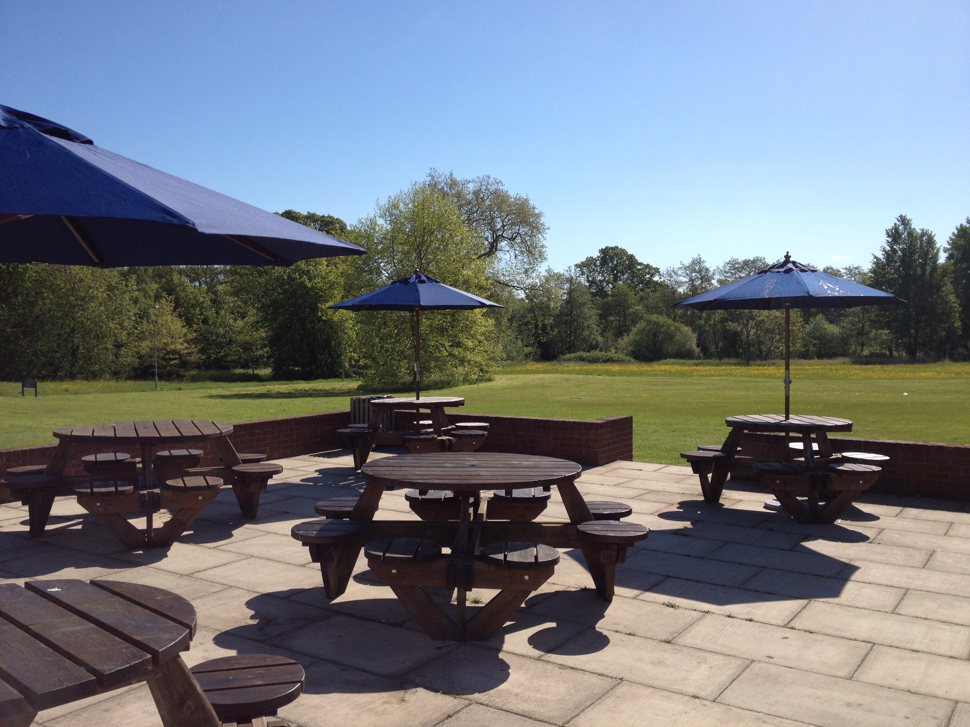 Outdoor seating at Reading University Students' Union for casual meetings and events.