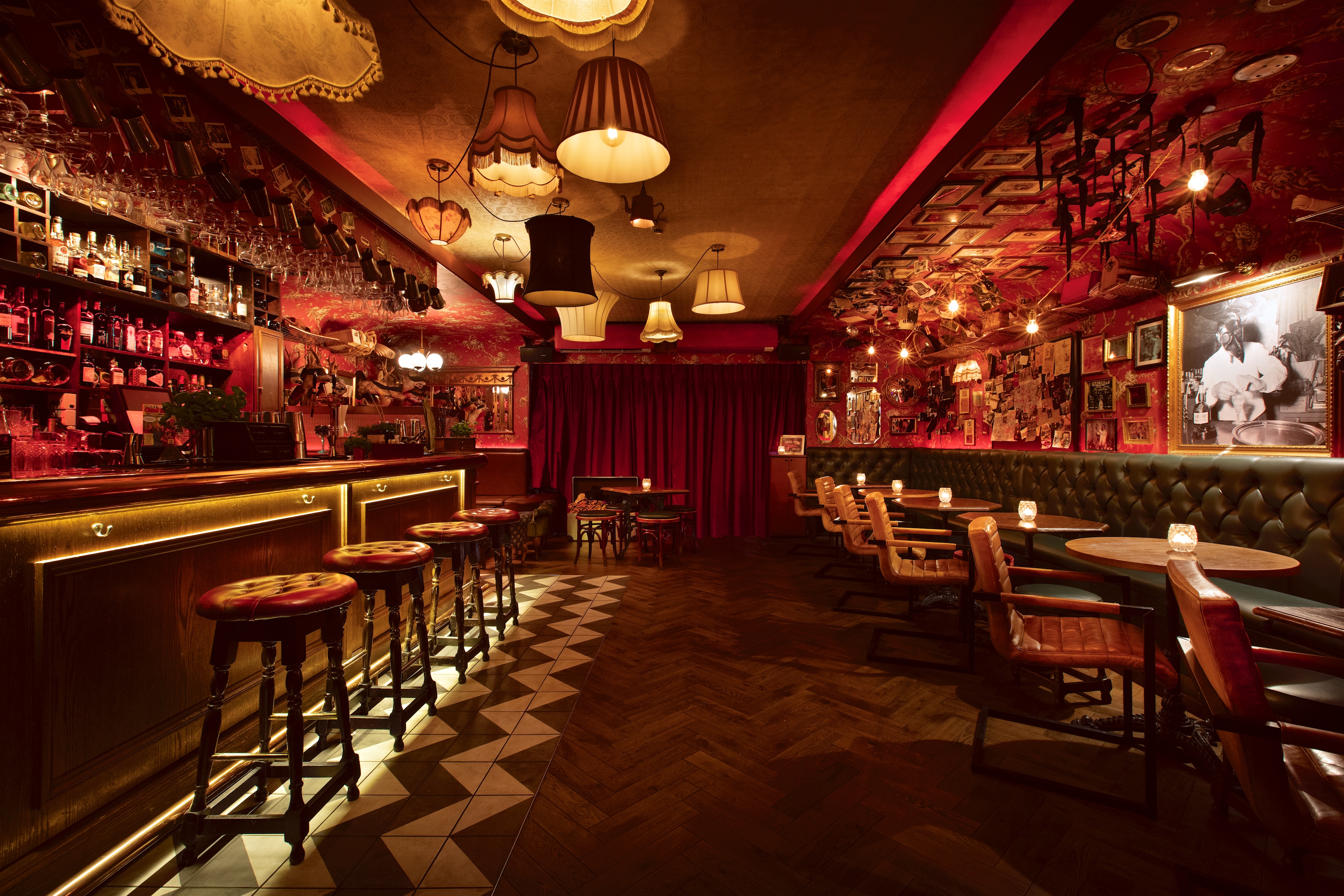 Vibrant venue hire in Barts, ideal for intimate gatherings and networking events.