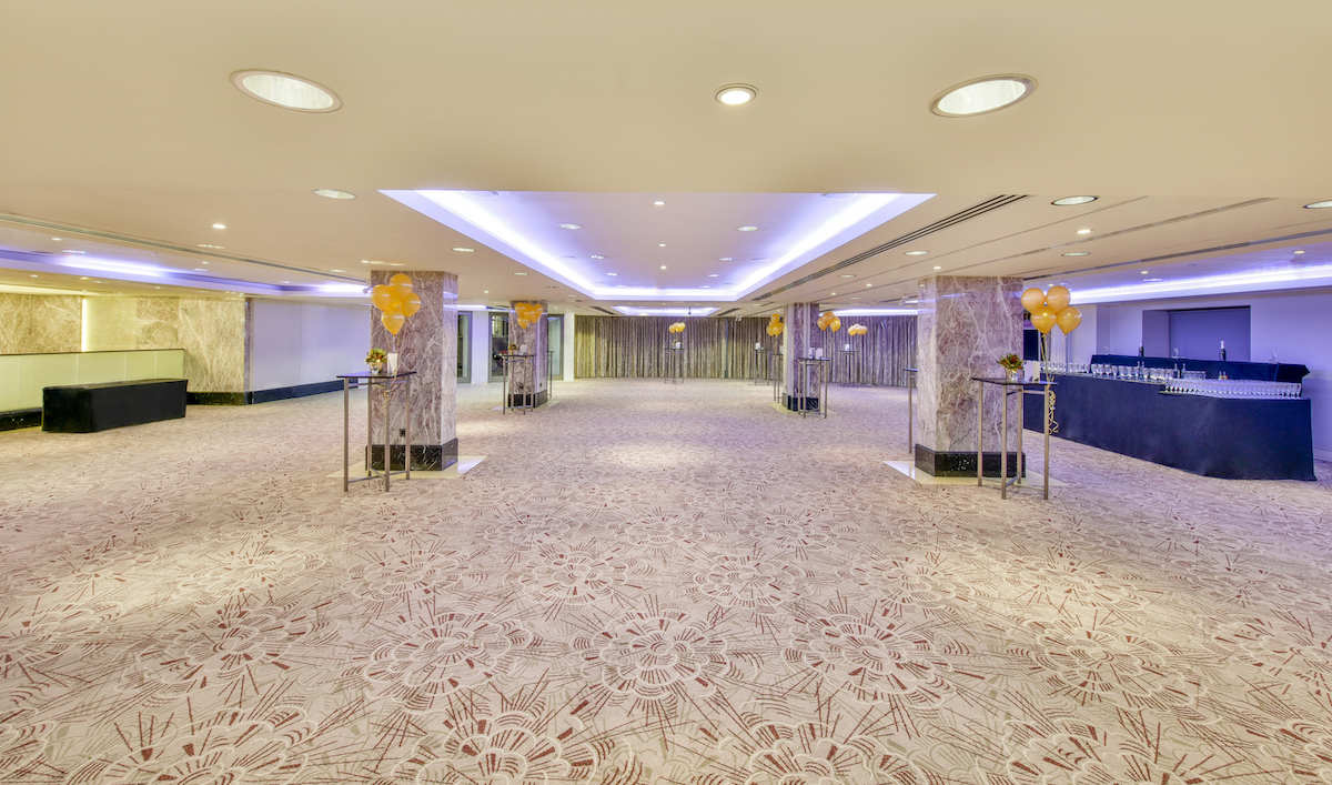 Nine Kings Suite - 2le3iz4obql.JPG