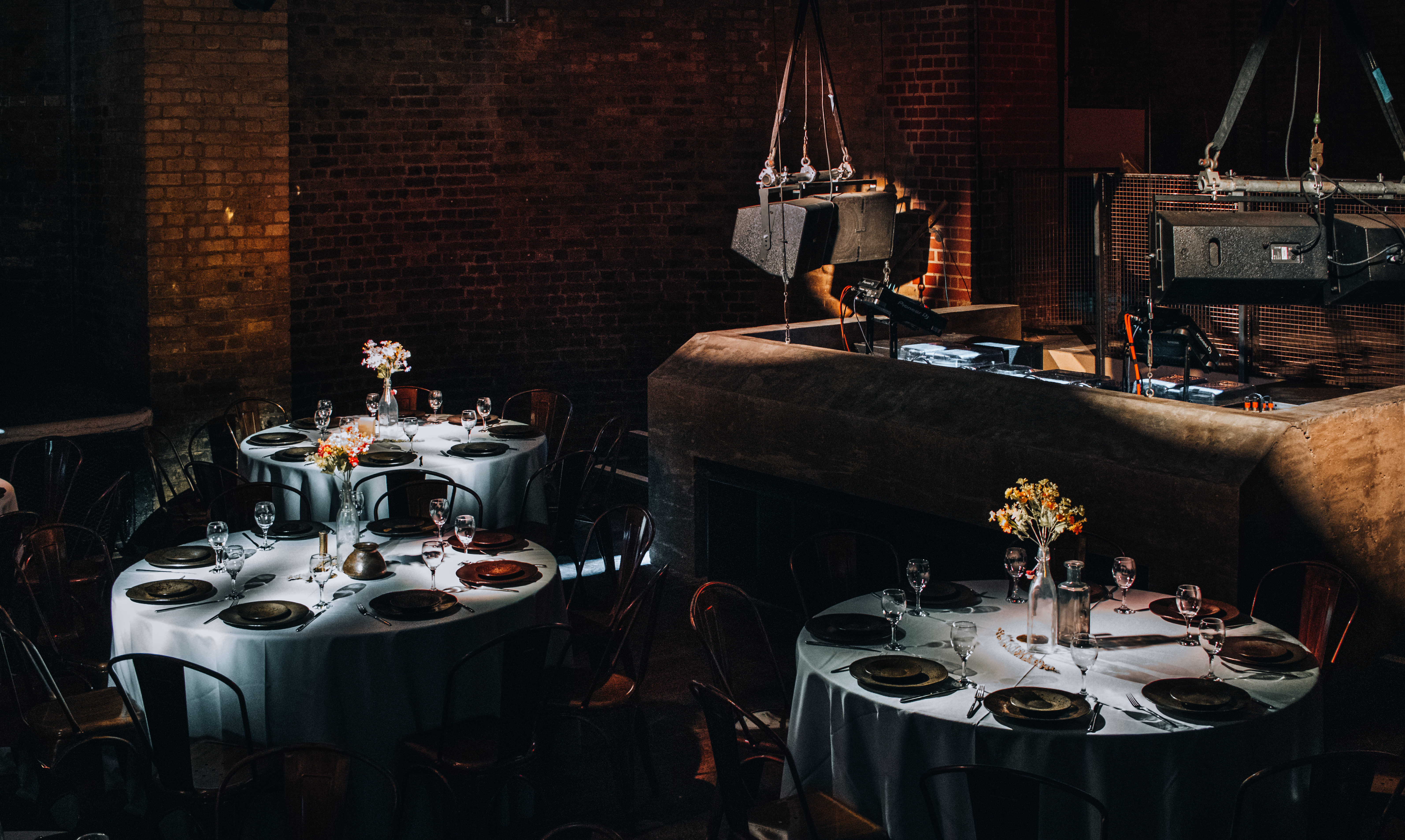 Room 2 - 5xowok51adk.jpg