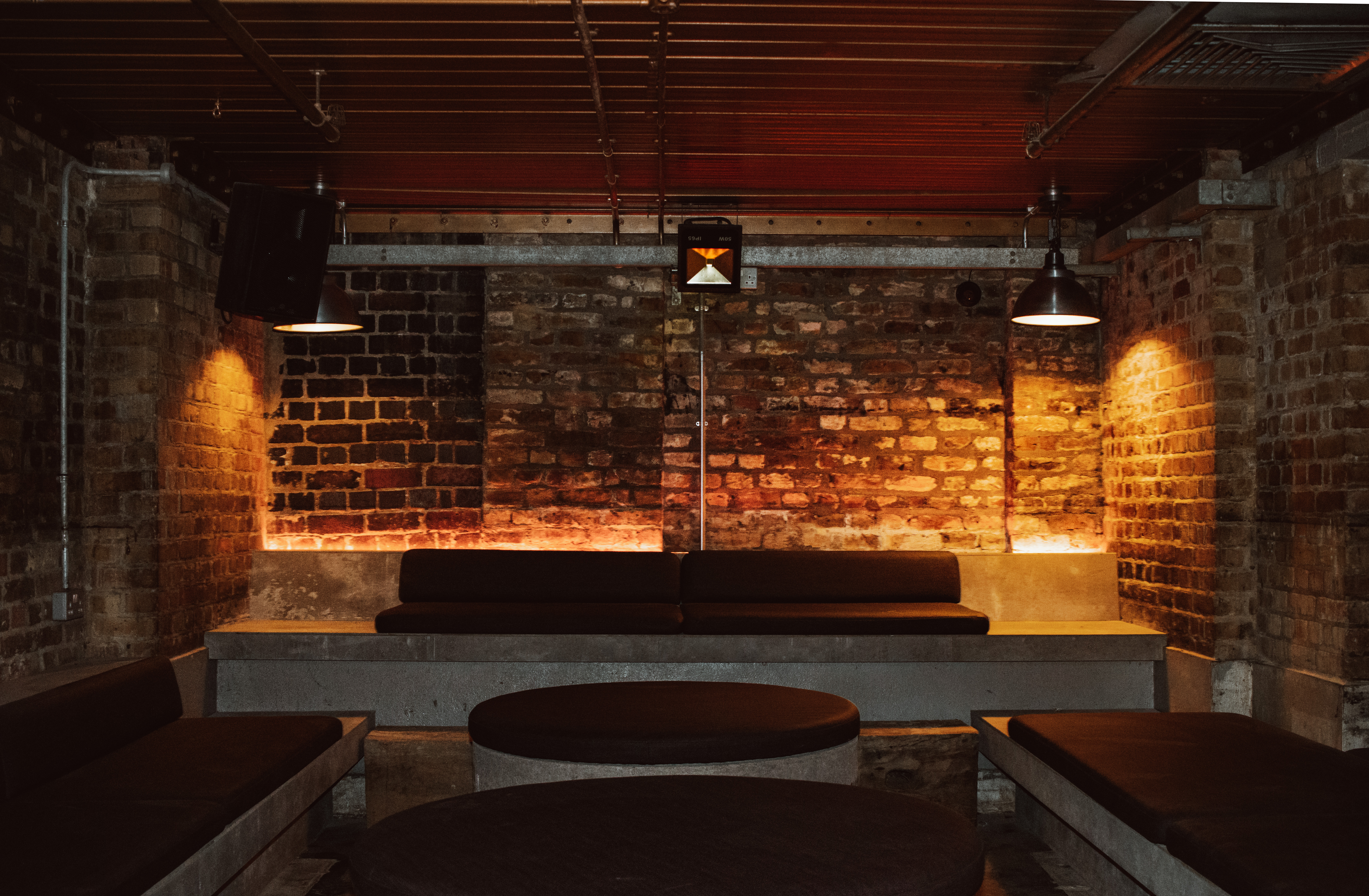 Sunken Bar - dp4gks1ny5l.jpg