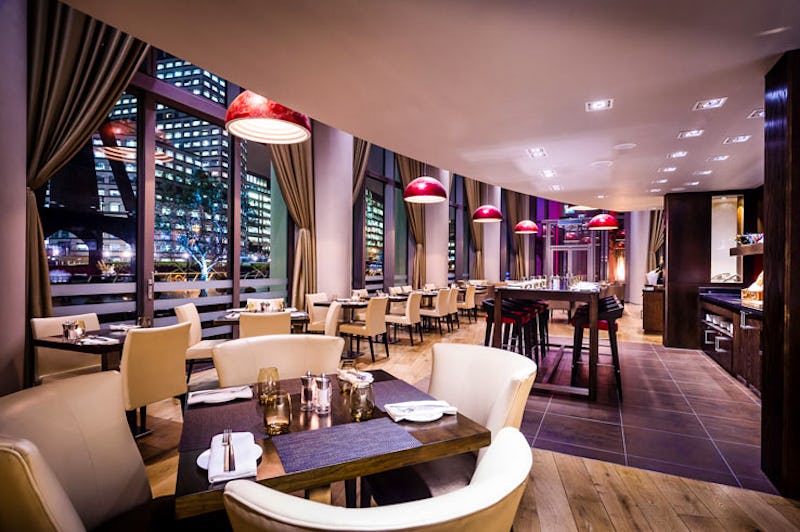 Manhattan Grill at the London Marriott ...