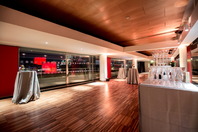 St Paul's Roof Pavilion with elegant cocktail tables, perfect for networking events.