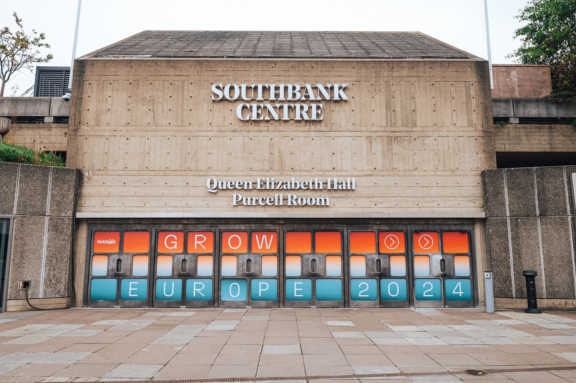 Queen Elizabeth Hall Foyer - 3isrtnuvkjy.jpg