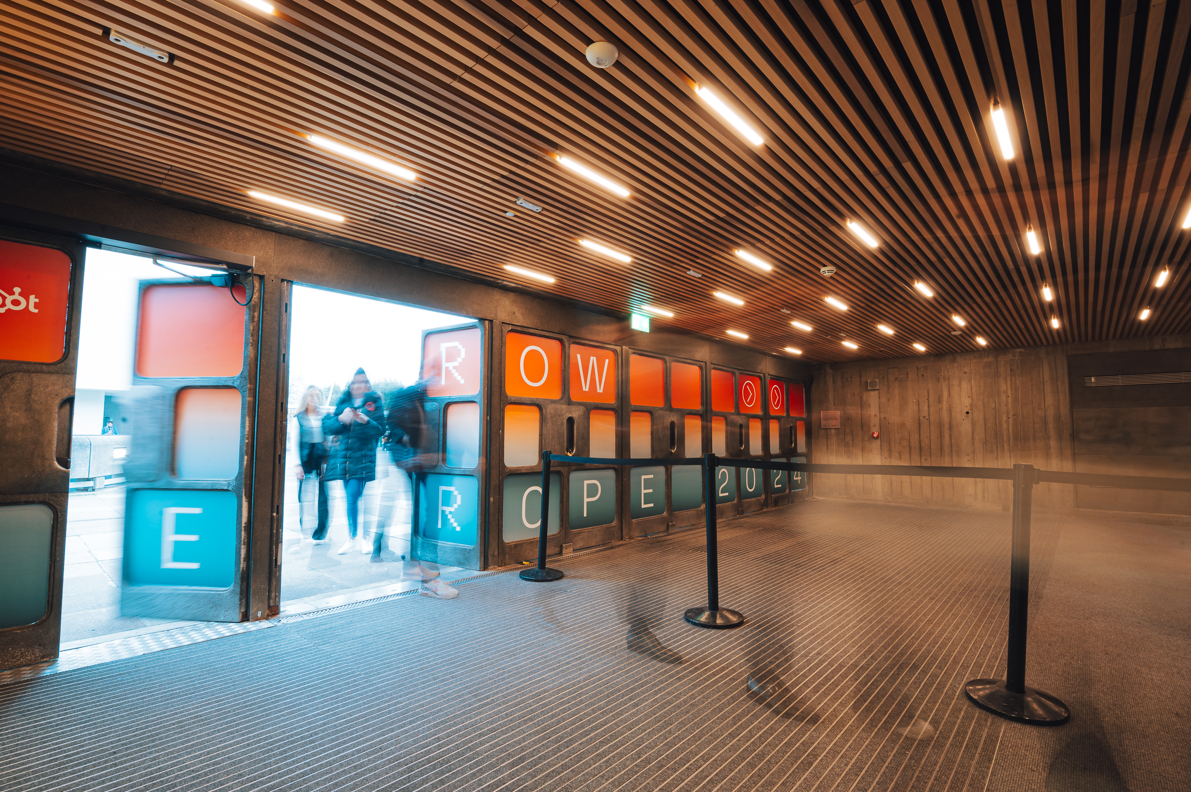 Queen Elizabeth Hall Foyer - a0yzr52o0r1.jpg