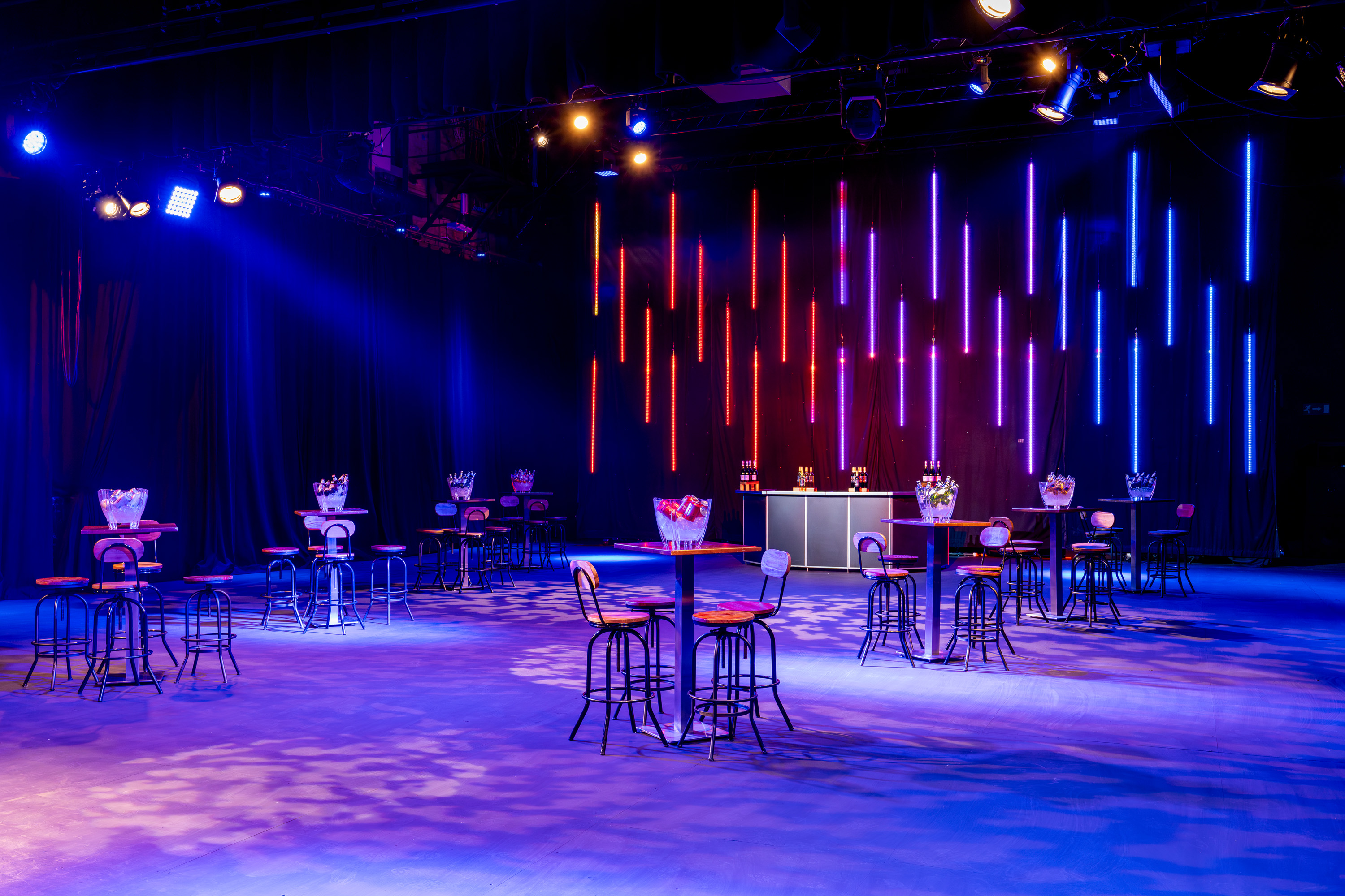 Auditorium - gqd05xxxpha.jpg