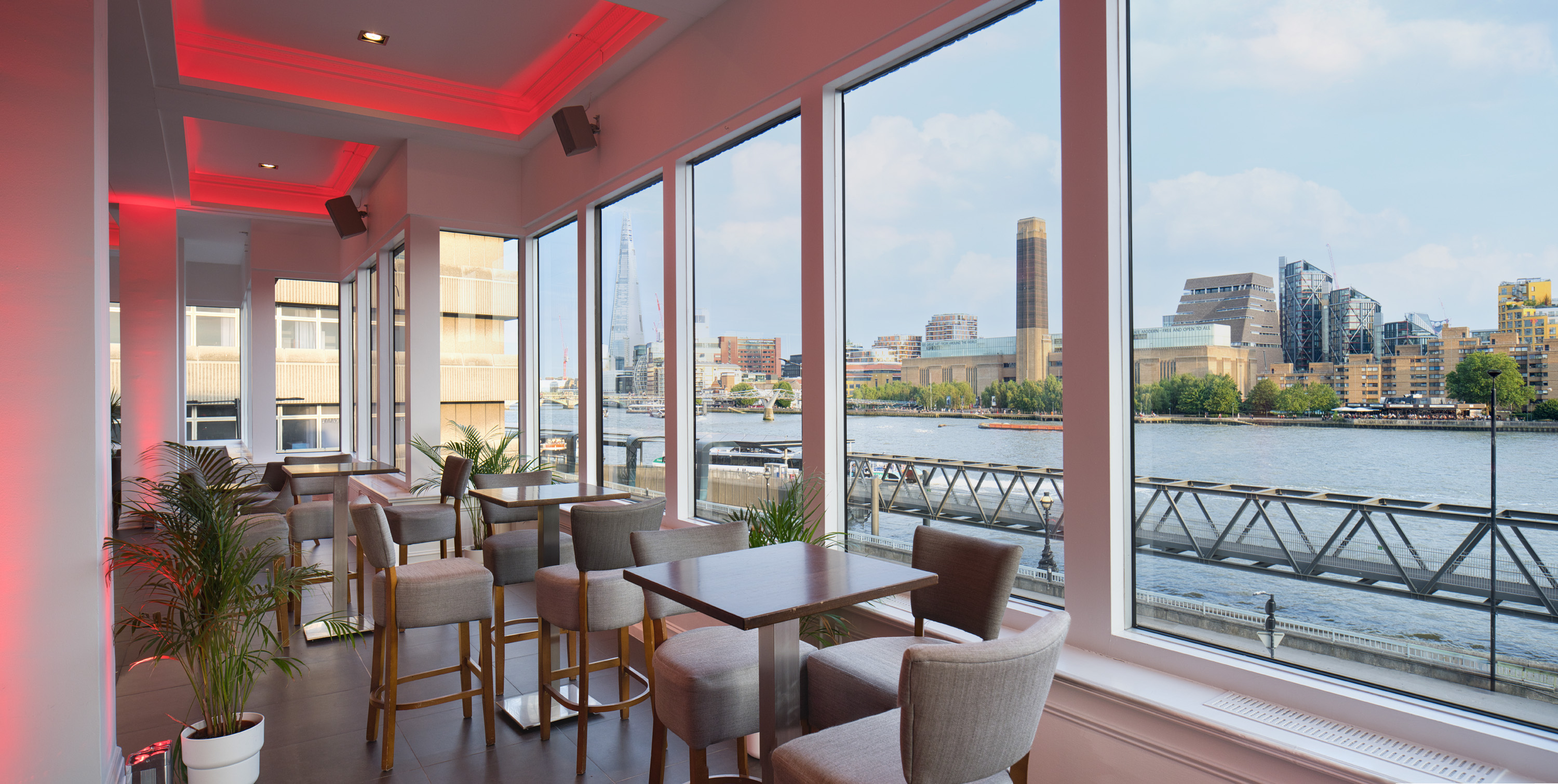 Upper River Room - x5xu3w4yp2t.jpg