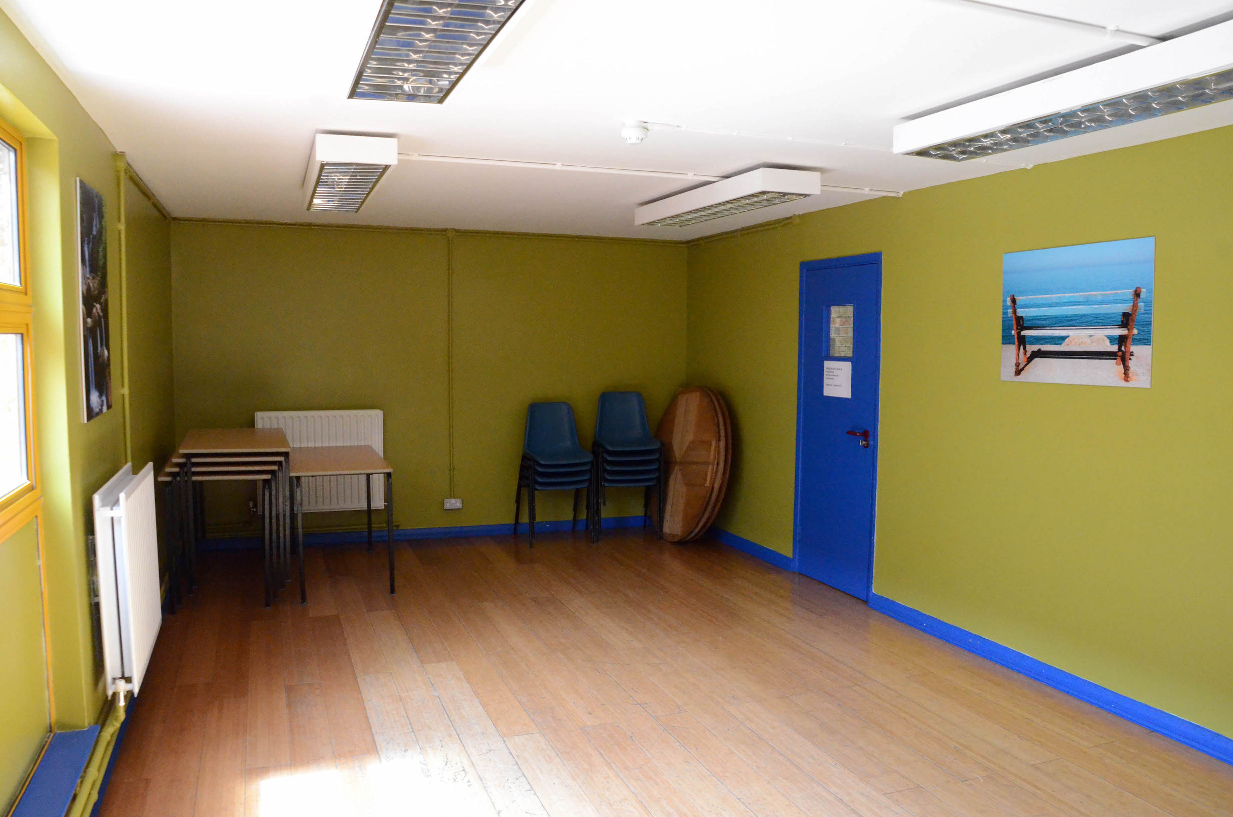 Green Room - rk3mbg0etmq.jpg