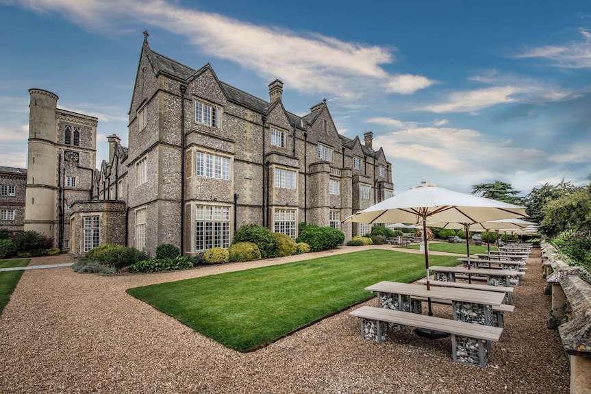 De Vere Horsley Estate, Leatherhead: Hotel Reviews, Rooms & Prices |  Hotels.com