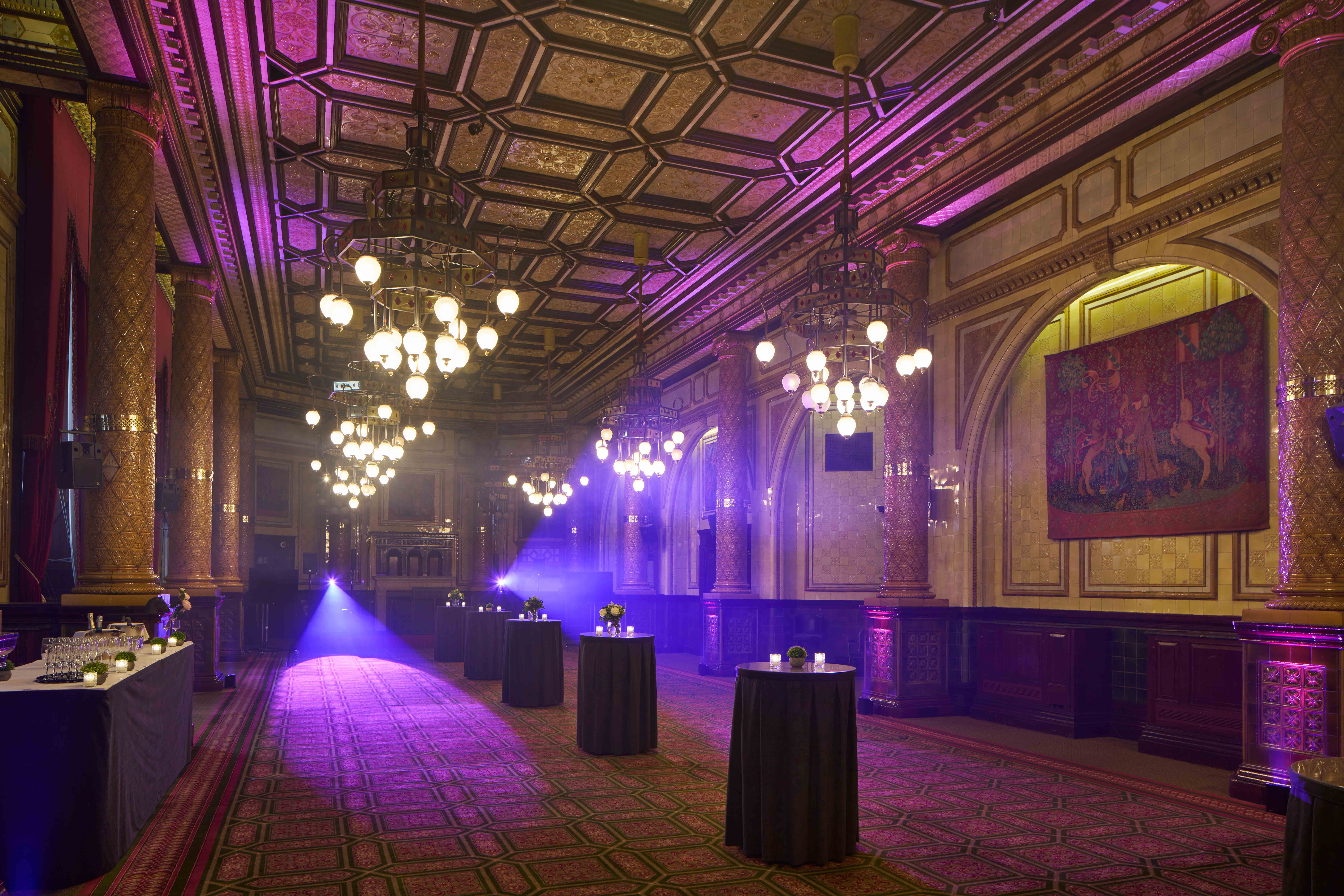 The Royal Horseguards Hotel and One Whitehall Place - image 4