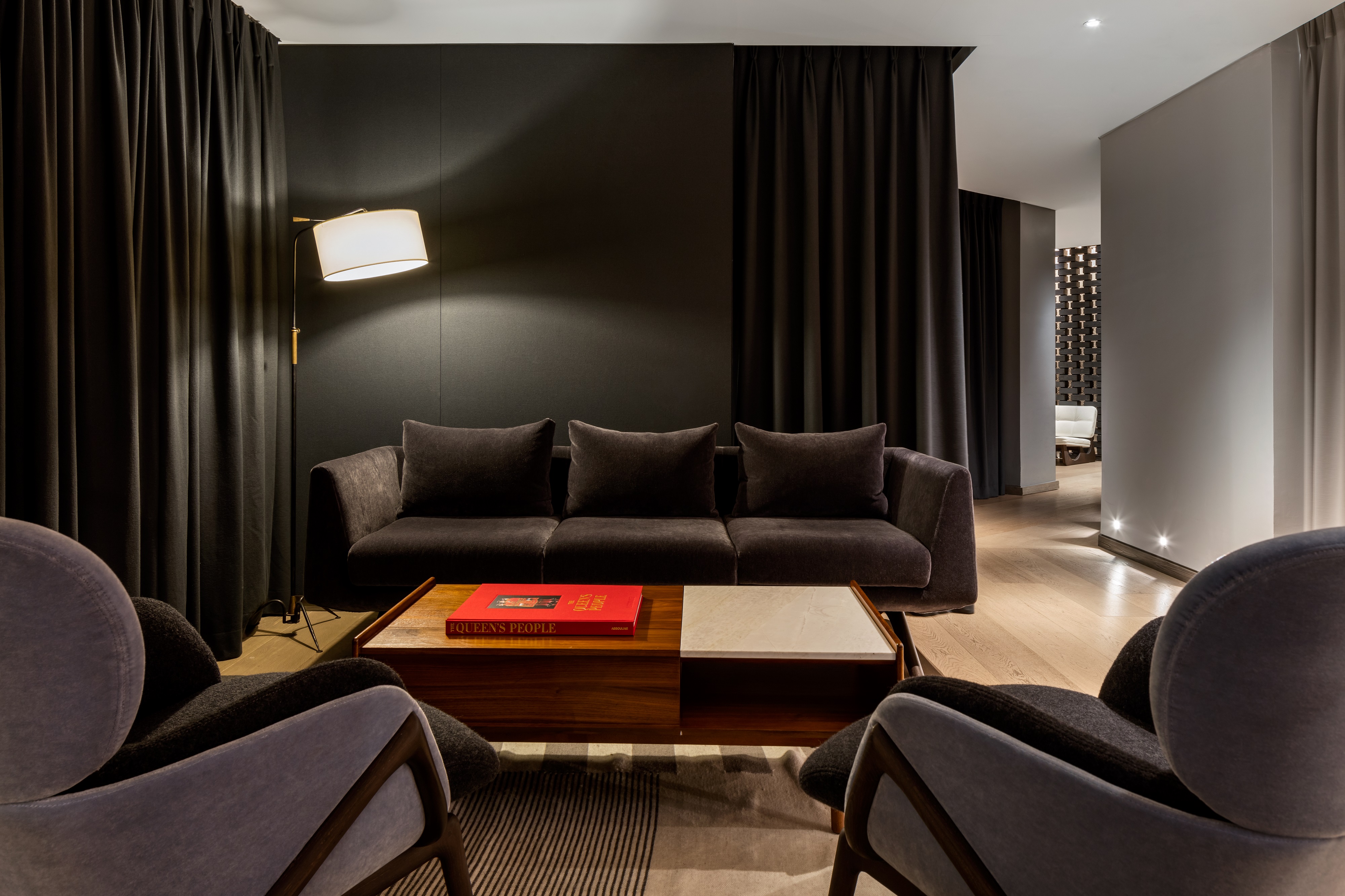 Private Room 5 at Radisson Blu London: modern lounge for networking events, plush seating.