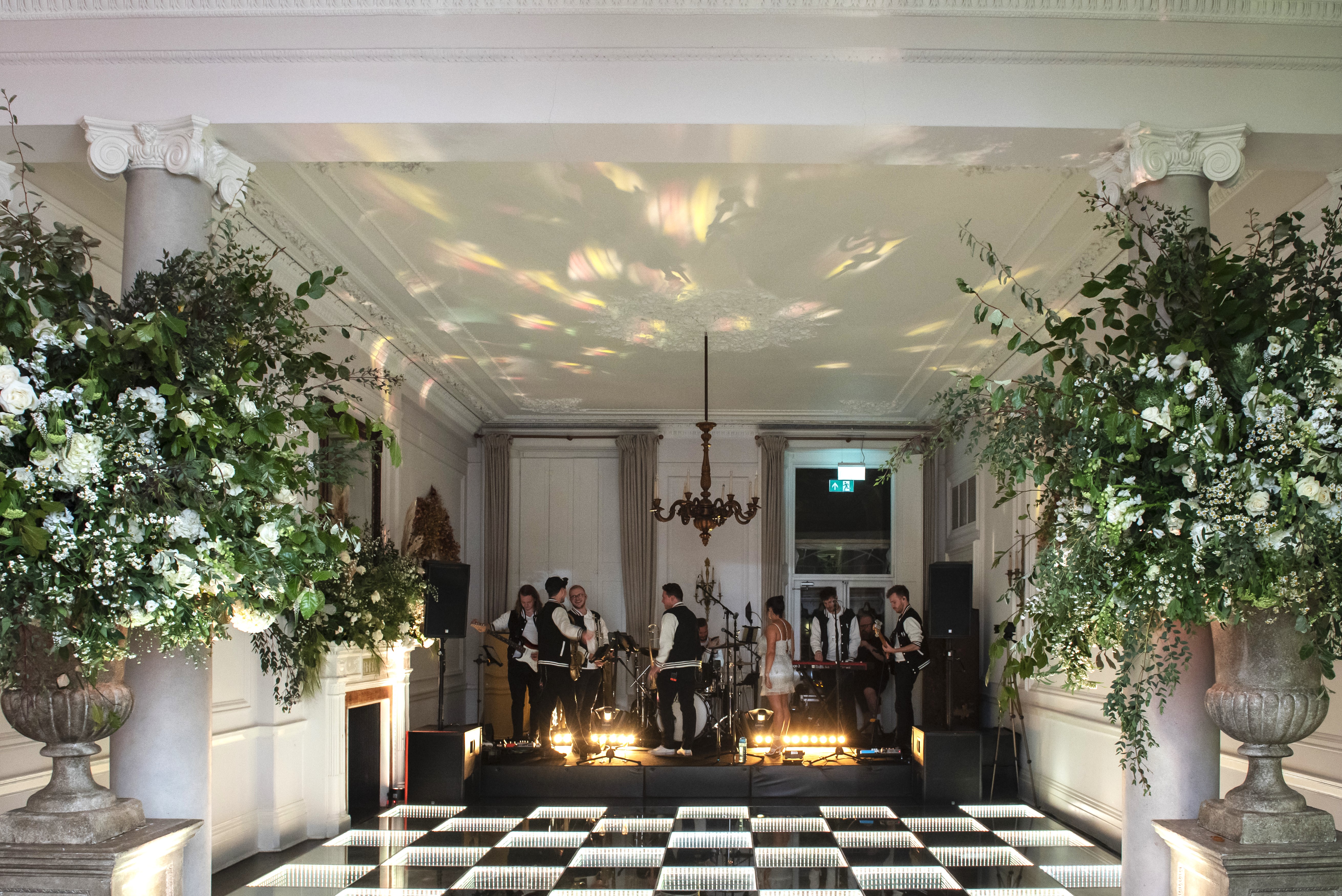 Ballroom - n2tf3cjmdqv.jpg