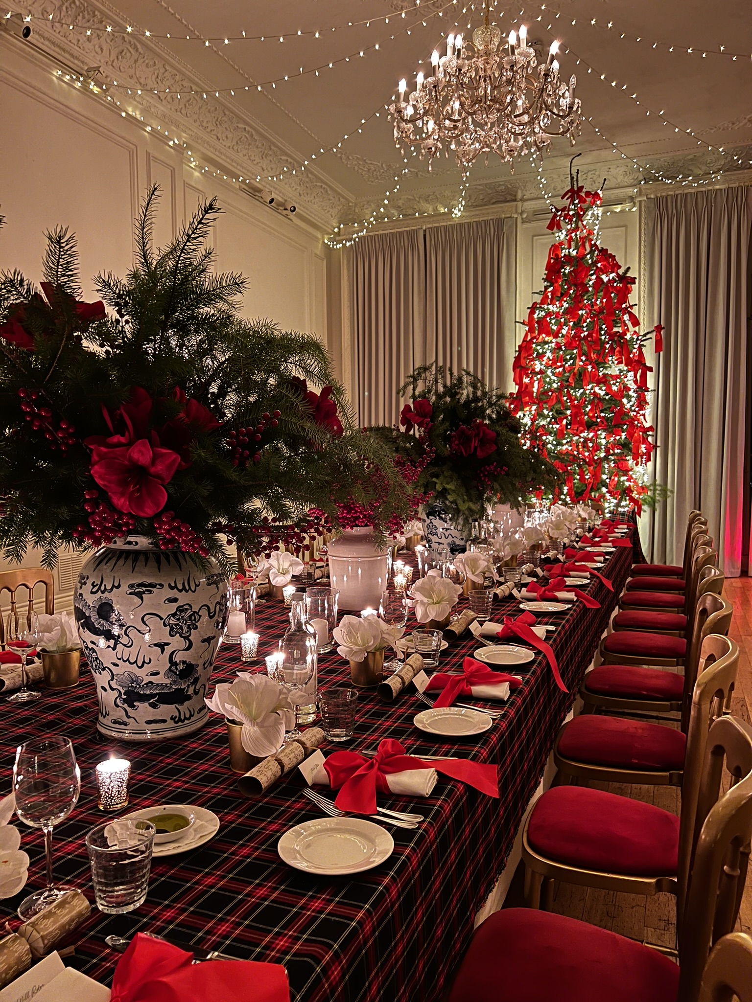 Ballroom - oav5kkneg3i.JPEG