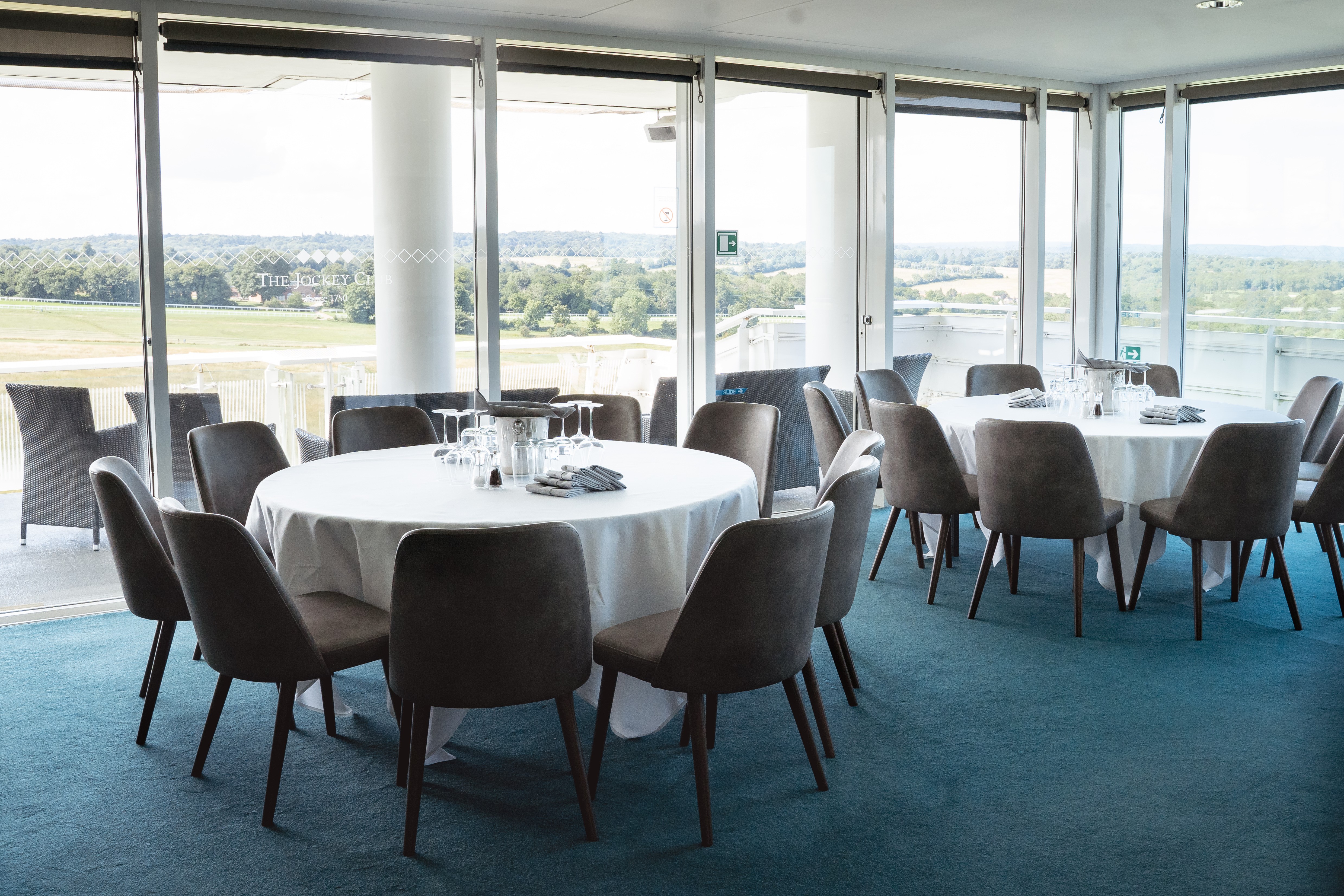 Queen's Double Box at Epsom Downs: elegant event space for corporate meetings and gatherings.